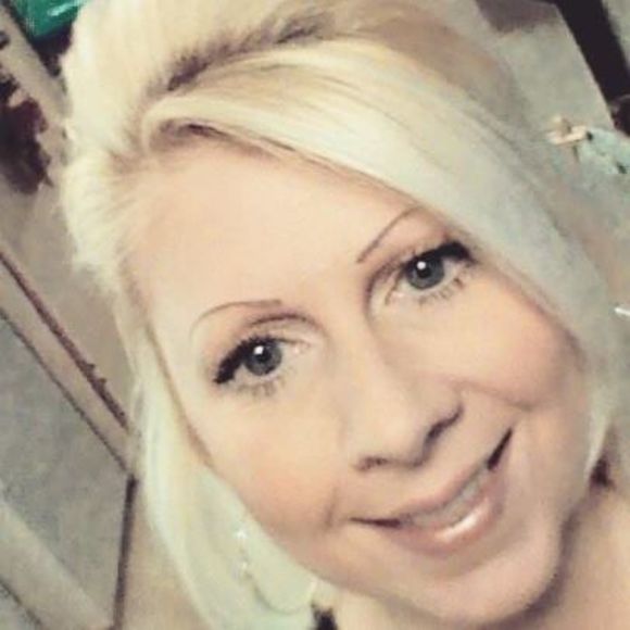 Meet your Posher, Melanie - Picture 1 of 1